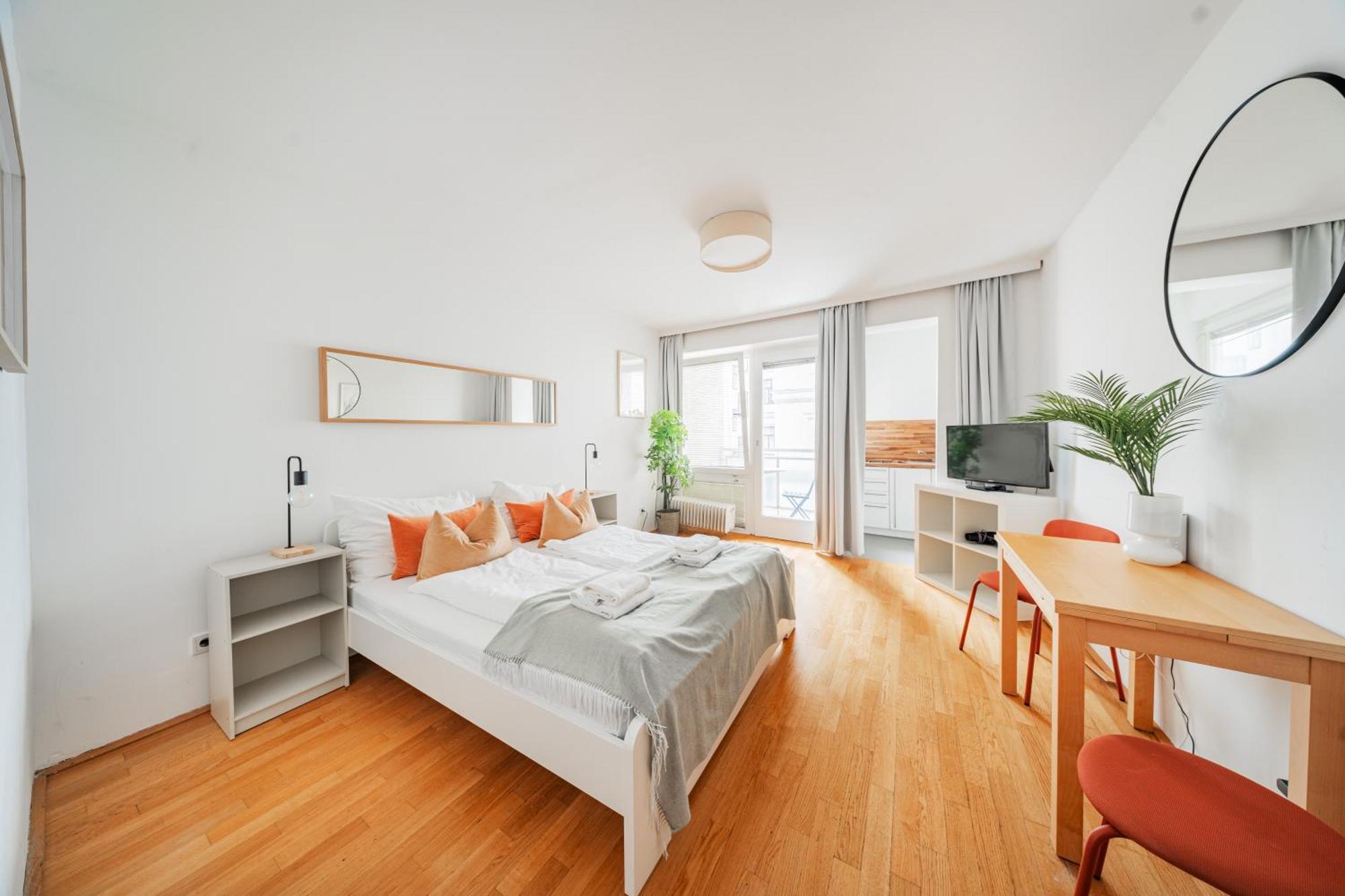 Studio Next To Karlskirche Виена Екстериор снимка